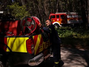 Relawan Yunani Siaga Hadapi Musim Kebakaran Hutan