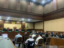 7 Pelanggan Kasus Cuci dan Lebur Emas Antam Dituntut 8 hingga 12 Tahun Bui