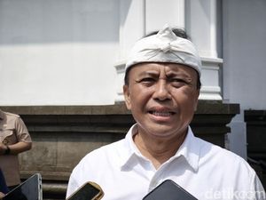 Sekda Jabar Bantah Realisasi Pendapatan dan Belanja Daerah Menurun Sekda Jabar Bantah Realisasi Pendapatan dan Belanja Daerah Menurun