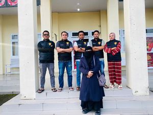 Tipu Jemaah Umrah Puluhan Juta, Perempuan di Aceh Ditangkap Polisi Tipu Jemaah Umrah Puluhan Juta, Perempuan di Aceh Ditangkap Polisi