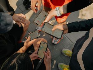 Inovasi Strava untuk Meningkatkan Pengalaman Pengguna Indonesia Inovasi Strava untuk Meningkatkan Pengalaman Pengguna Indonesia