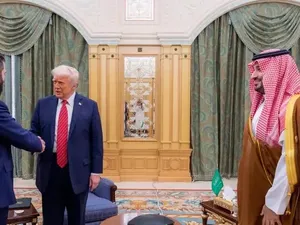 Trump Minta Presiden Suriah Normalisasi Hubungan dengan Israel Trump Minta Presiden Suriah Normalisasi Hubungan dengan Israel