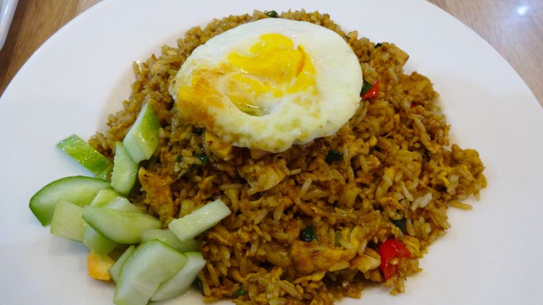 Tuai Kontroversi! Pria Yordania Sebuat Nasgor Malaysia Lebih Enak dari Indonesia
