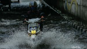 Underpass Bulak Kapal Bekasi Terendam Banjir, Akses Terganggu
