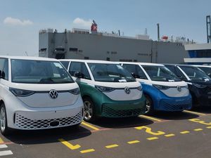 Tiba di Indonesia, VW ID. Buzz Siap Dikirim ke Konsumen Tiba di Indonesia, VW ID. Buzz Siap Dikirim ke Konsumen