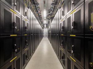 Mengintip JK1, Data Center di Jakarta dengan Investasi Rp 1 Triliun Mengintip JK1, Data Center di Jakarta dengan Investasi Rp 1 Triliun