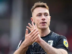 Pemain Bola Asal Inggris Tinggalkan Lapangan Hijau demi Jualan Properti di Dubai