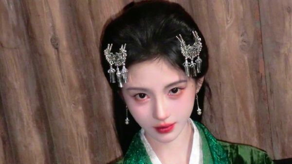 Potret Artis China Ju Jingyi yang Kecantikannya Dijuluki 1 dari 4.000 Tahun