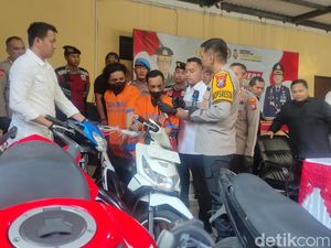 Komplotan Curanmor Gasak Motor di 13 TKP Sidoarjo Ditangkap Komplotan Curanmor Gasak Motor di 13 TKP Sidoarjo Ditangkap