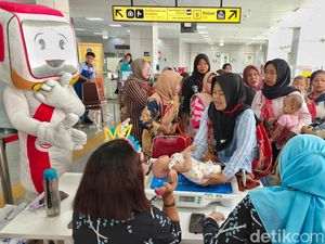 Merayakan Pekan Imunisasi Dunia di Stasiun LRT Jakarta Merayakan Pekan Imunisasi Dunia di Stasiun LRT Jakarta