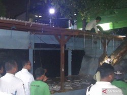 Polisi Bongkar Posko Ormas di Pasar Kramat Jati, Buru Preman Meresahkan