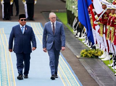 Potret Prabowo Terima Kunjungan PM Australia Anthony Albanese di Istana