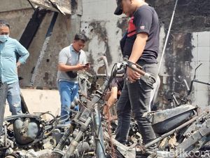 16 Motor Siswa SMK di Cianjur yang Dititipkan Hangus Terbakar