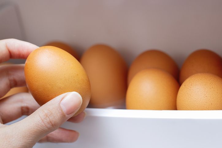 cara menyimpan telur yang tepat agar terhindar salmonela