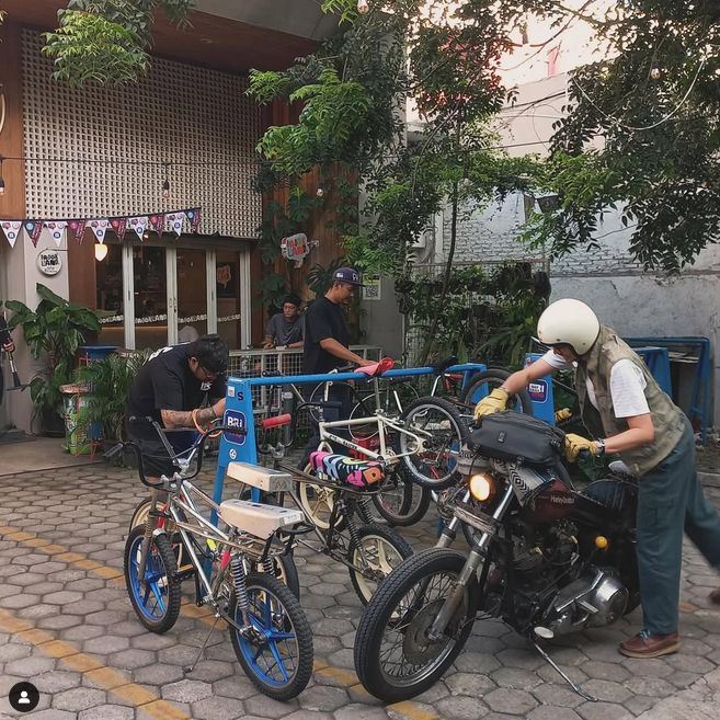5 Kafe Ramah Pesepeda Ini Cocok untuk Tempat Ngopi Usai Gowes