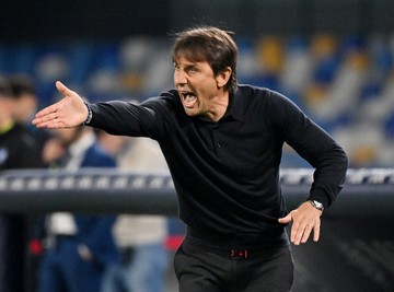 Dua Syarat Antonio Conte Jika MU Mau Meminangnya