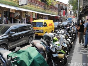 DPRD Badung Soroti Parkir Liar di Jalan Padma dan Sahadewa Legian DPRD Badung Soroti Parkir Liar di Jalan Padma dan Sahadewa Legian