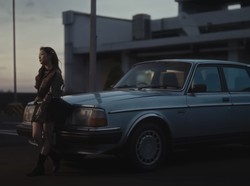 Tatapan Sendu Elsa Japasal di Kala Senja, MV Pernah Dicinta Bikin Baper Maksimal