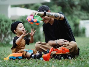 Riset Ungkap Penyebab Krisis Fertilitas, Bukan karena Orang Tak Mau Punya Anak Riset Ungkap Penyebab Krisis Fertilitas, Bukan karena Orang Tak Mau Punya Anak