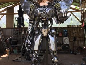 Keren! Warga Tegal Ini Raup Cuan Sulap Onderdil Bekas Jadi Robot Keren! Warga Tegal Ini Raup Cuan Sulap Onderdil Bekas Jadi Robot