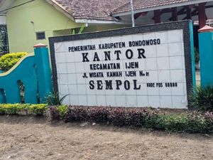 Warga Ijen Ngamuk Perkara Bangun Poskamling, 3 Anggota TNI Disandera Warga Ijen Ngamuk Perkara Bangun Poskamling, 3 Anggota TNI Disandera