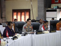 Bahas Keamanan Pariwisata, Kapolda Bali Bertemu Konsul Berbagai Negara