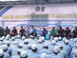 Momen Hangat Kapolres Mojokerto Makan Pecel Bareng 970 Warga Binaan