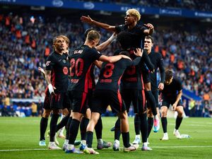 Laporta: Deco Yakin Penuh pada Hansi Flick Sejak Awal Laporta: Deco Yakin Penuh pada Hansi Flick Sejak Awal