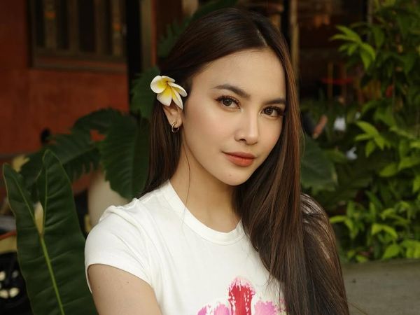 Aura Tropis Mahalini: Just Bali Things yang Bikin Adem