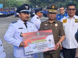 Andra Soni Luncurkan Dana Bantuan Rp 100 Juta Per Desa di Banten