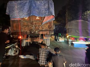 Pemotor Meninggal Tabrak Truk Parkir di Jalan Gajah Mada Mojokerto