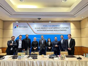 Debut Perdana di Bursa Singapura, PHE Terbitkan Global Bond US$ 1 M Debut Perdana di Bursa Singapura, PHE Terbitkan Global Bond US$ 1 M