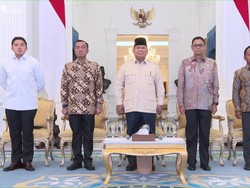 Prabowo Resmikan 2 Lapangan Migas di Natuna Rp 9,8 T