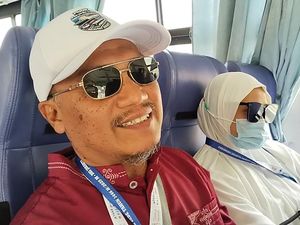 Bahagia Suami-Istri Asal Jakarta Naik Haji Bersama: Ini yang Kami Impikan Bahagia Suami-Istri Asal Jakarta Naik Haji Bersama: Ini yang Kami Impikan