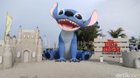 Les Tari Hula hingga Foto Bareng Stitch di Stitch Summer Invasion!
