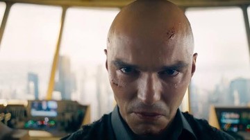 Nicholas Hoult: Dari Superman KW Jadi Musuh Bebuyutan?