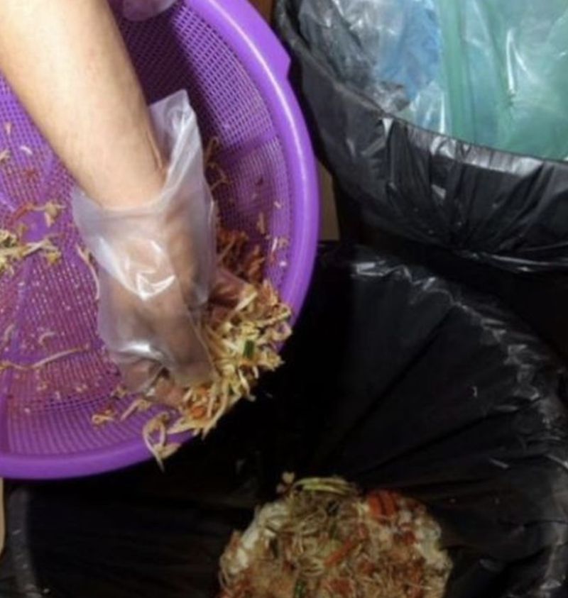 Tamu Kondangan Kesal karena Pengantin Beri 'Jatah' Makanan Prasmanan