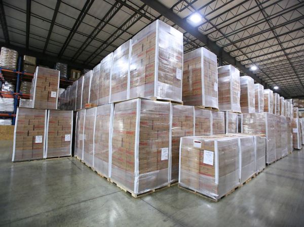 Trump Pangkas Besar-besaran Program USAID, Bantuan Pangan Numpuk di Gudang