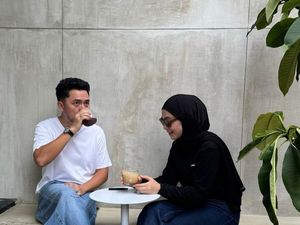 Ananda Omesh dan Dian Ayu Lestari Asyik Kulineran di Kafe hingga Resto Ananda Omesh dan Dian Ayu Lestari Asyik Kulineran di Kafe hingga Resto