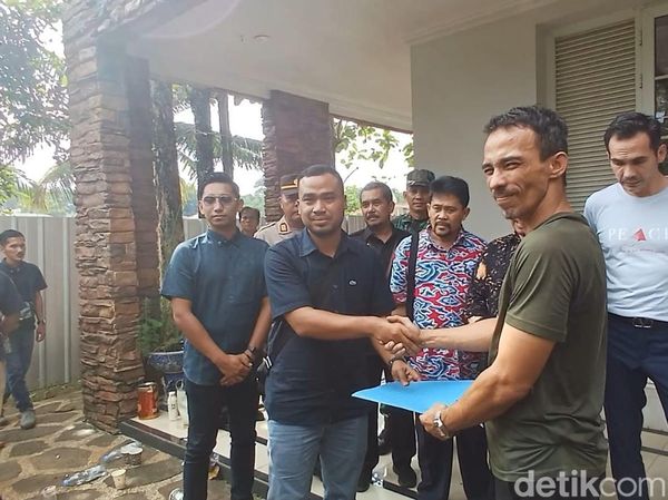 Ini Rumah Atalarik Syach yang Diselamatkan Attila Syach