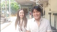 Billy Syahputra Senyum-senyum Aja Disebut Sudah Nikahi Vika Kolesnaya