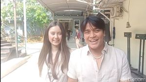 Billy Syahputra Senyum-senyum Aja Disebut Sudah Nikahi Vika Kolesnaya