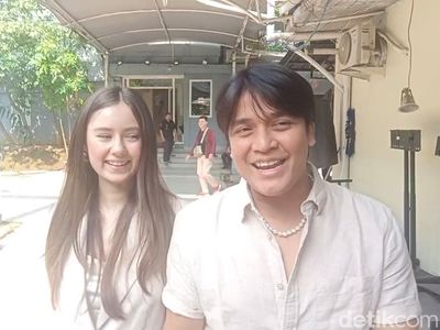 Billy Syahputra Senyum-senyum Aja Disebut Sudah Nikahi Vika Kolesnaya