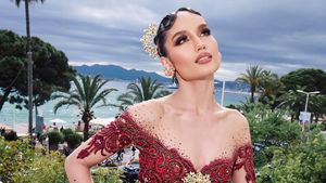 Potret Cinta Laura Mempesona Berkebaya di Festival Film Cannes