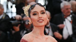 7 Pesona Cinta Laura di Red Carpet Cannes 2025, Pakai Kebaya Modern