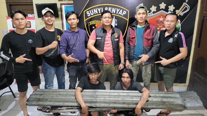 Dua Remaja di Prabumulih Diamankan Polisi Usai Curi 15 Keping Seng dari Bedeng Kosong