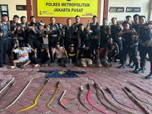6 Remaja Hendak Tawuran di Kramat Senen, Bawa Celurit hingga Tongkat Besi
