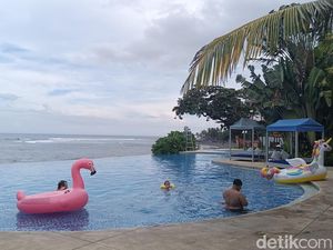 Flamingo, Beach Club yang Ramah Keluarga di Pantai Saba Flamingo, Beach Club yang Ramah Keluarga di Pantai Saba
