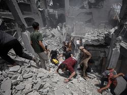 Israel Terus Serang Gaza, 62 Orang Tewas dalam Sehari