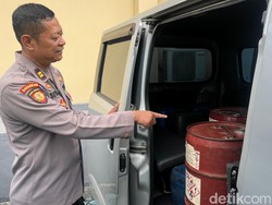 Pengusaha Bensin Eceran Beli Pertalite Pakai Mobil Modifikasi Diringkus
